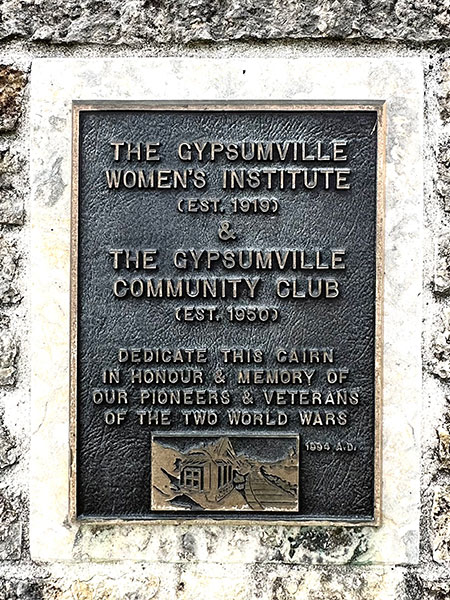 Gypsumville pioneers monument plaque