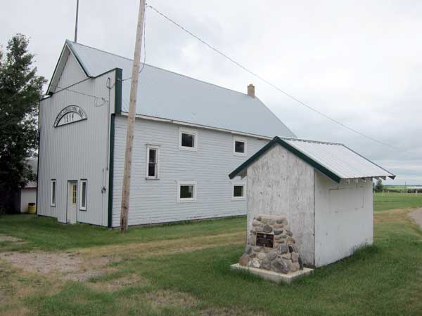Harding Agricultural Society Hall and commemorative monument
