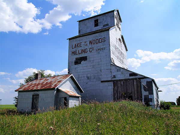 Former Lake of the Woods grain elevator at Harmsworth