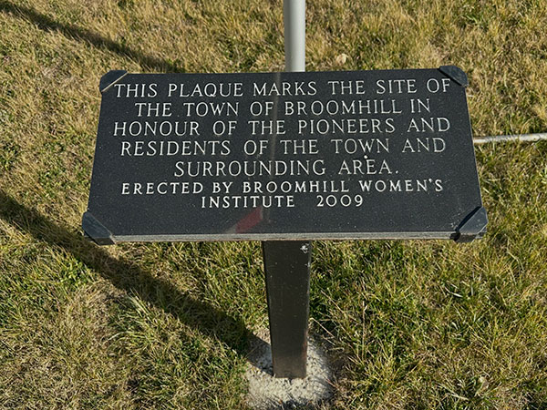 Broomhill commemorative monument