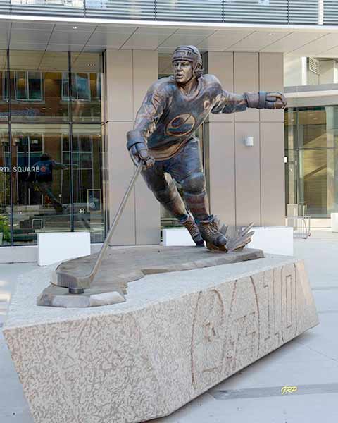 Hawerchuk Statue