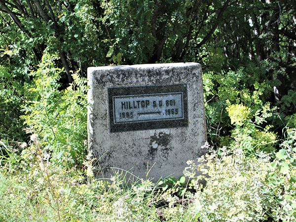 Hilltop School commemorative monument