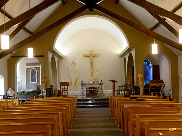 Interior of Holy Cross Roman Catholic Church