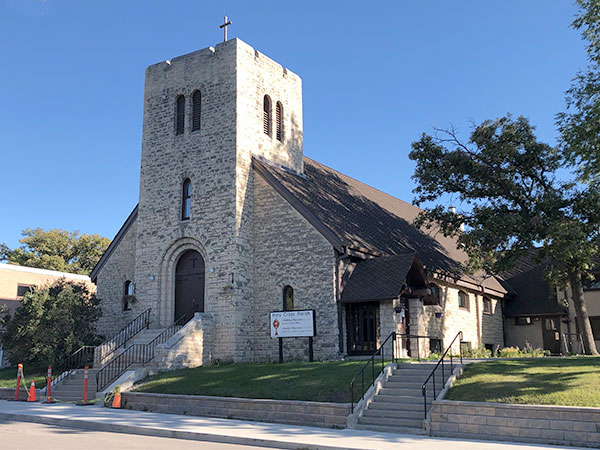 Holy Cross Roman Catholic Church