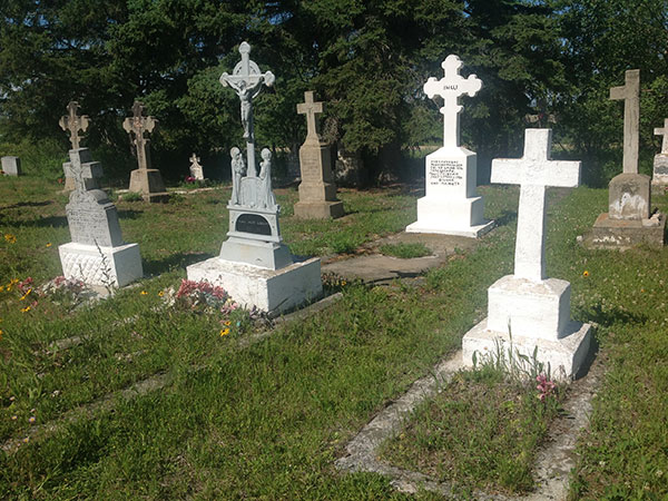 Holy Cross Ukrainian Catholic Cemetery