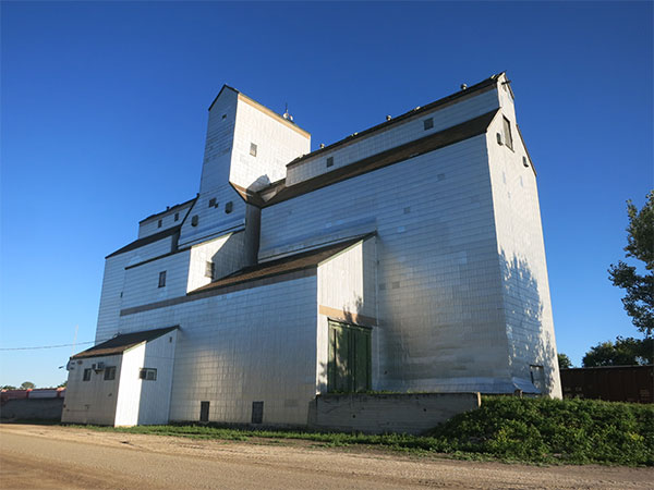 The former Manitoba Pool grain elevator at Homewood