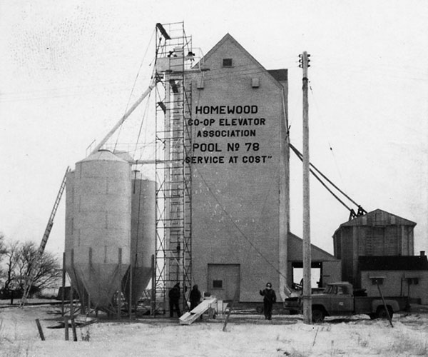 Manitoba Pool grain elevator at Homewood