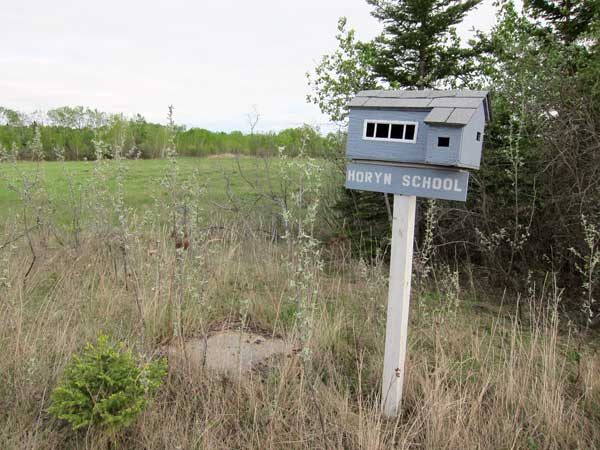 Horyn School commemorative model