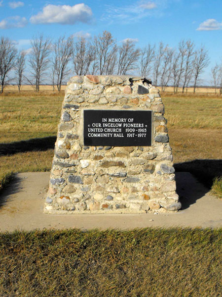 Ingelow community commemorative monument