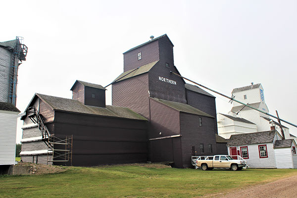 The former National grain elevator at Inglis