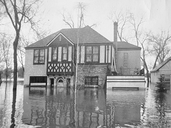 James House during the 1950 Flood