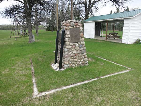Kelwood Centennial Monument