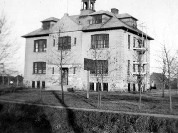 Killarney High School building erected in 1906