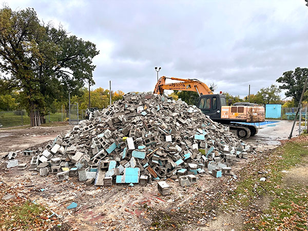 Demolition of Kiwanis Happyland Park