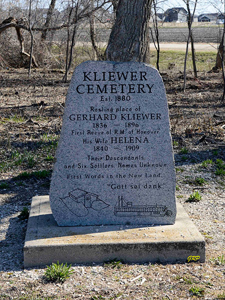 Kliewer commemorative monument in Kliewer Cemetery