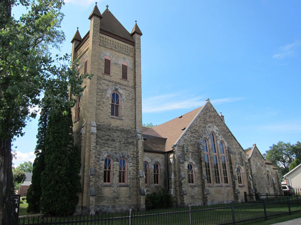 Knox Presbyterian Church in Neepawa