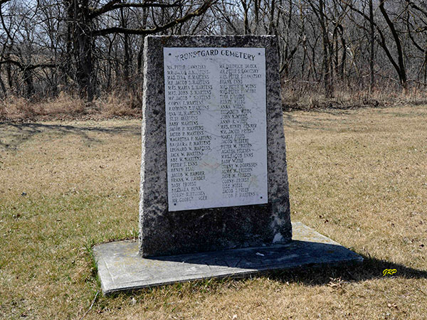 Kronsgart Cemetery / Kronstgard Cemetery