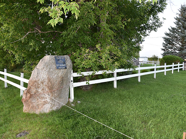 Lake View Farm commemorative monument