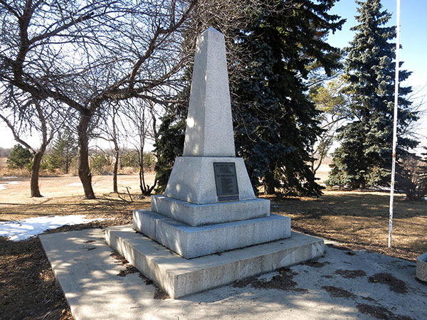 Langruth war memorial