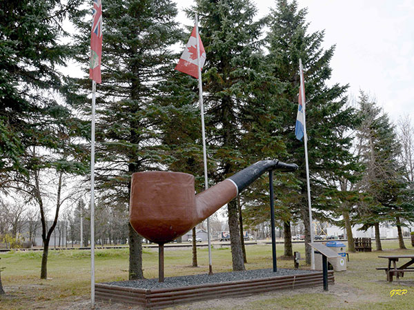 Giant Tobacco Pipe Monument