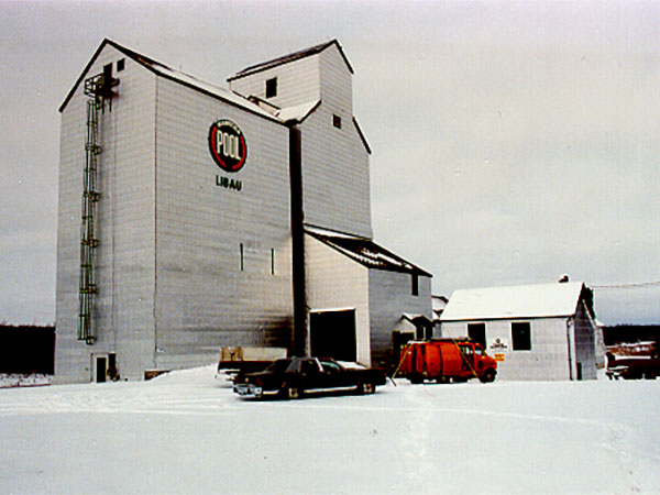 Manitoba Pool grain elevator at Libau