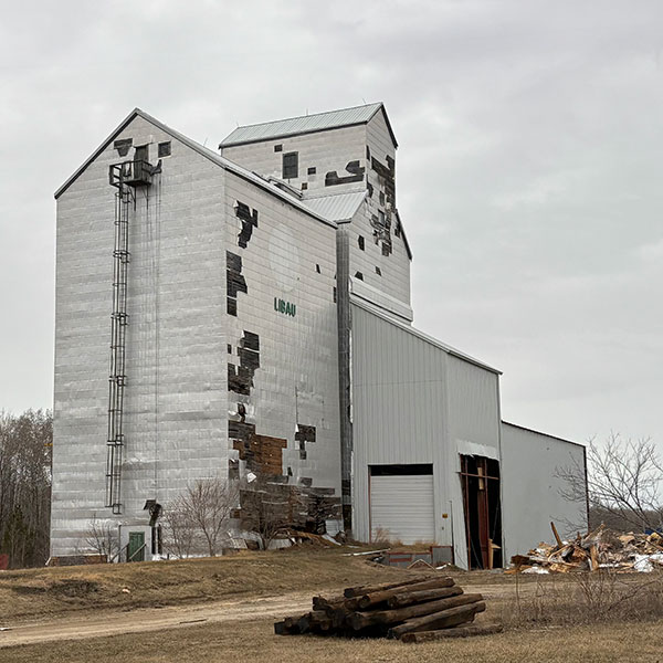 Former Manitoba Pool grain elevator at Libau