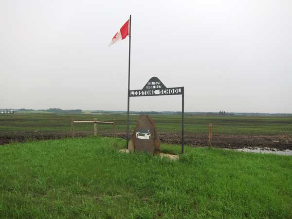 Lidstone School commemorative monument