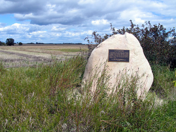 Littleton commemorative monument
