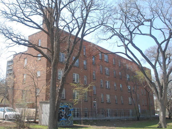 Locarno Apartments B