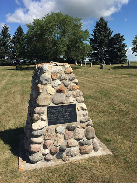 Longburn community commemorative monument