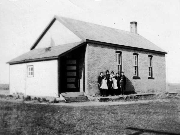 The first Long River School