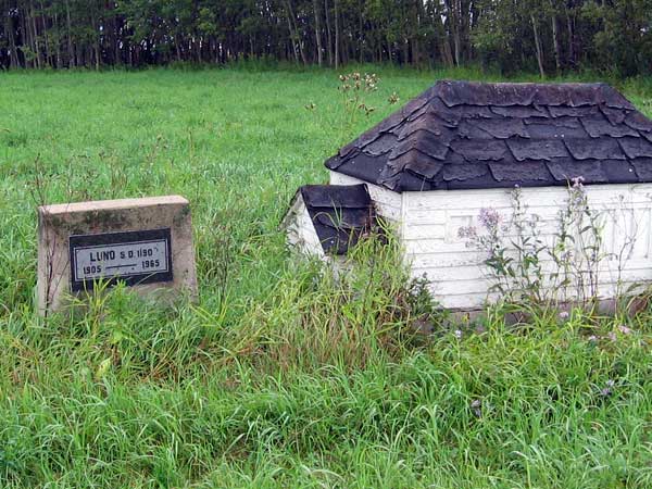 Lund School commemorative monument