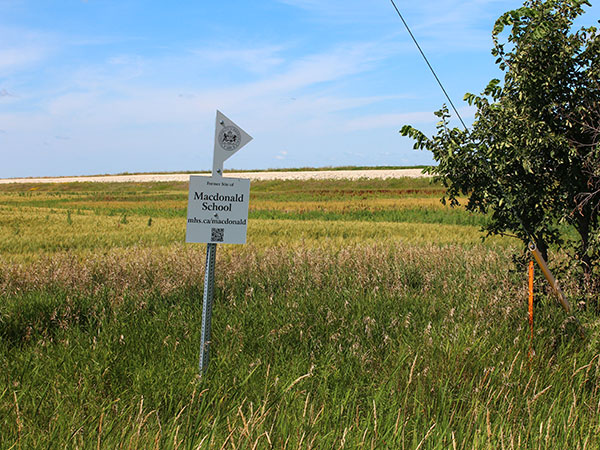 Macdonald School commemorative sign