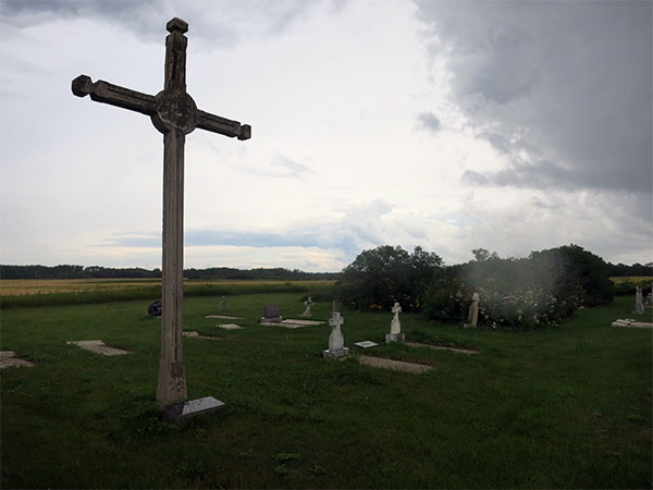 Makinak Roman Catholic Cemetery