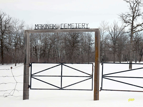 Makinak Municipal Cemetery