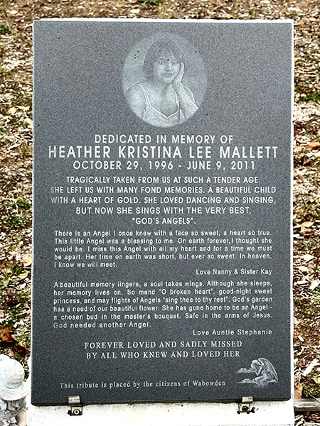 Mallett memorial plaque