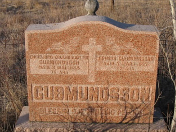 Grave marker in the Marshland Cemetery