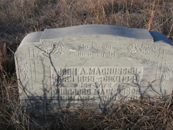 Grave marker in the Marshland Cemetery