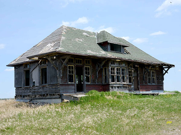 Former Canadian Pacific Railway station at McAuley