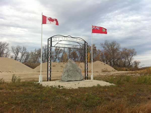 Meadowlea School commemorative monument