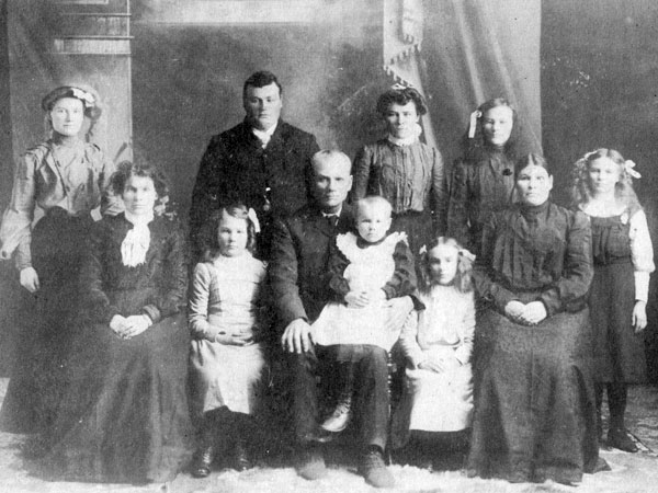 Members of the Menarey family