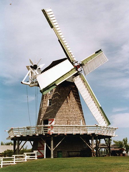 Windmill at Steinbach&rsquo;s Mennonite Heritage Village Museum