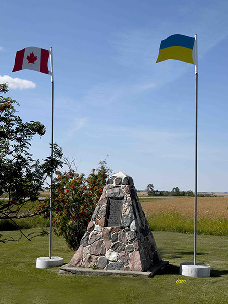 Menzie pioneers commemorative monument