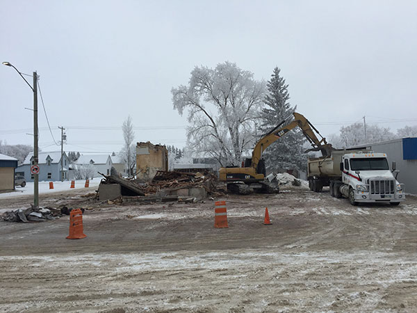 Former Merchants Bank branch at Austin under demolition