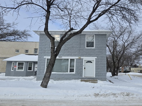 Former Mesnage Grocery