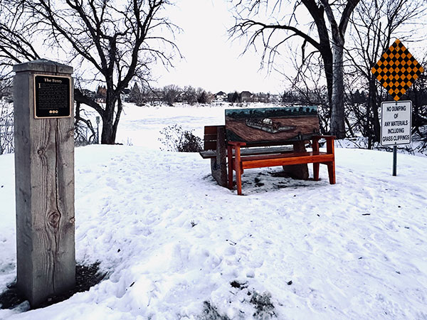 Middlechurch Ferry commemorative plaque