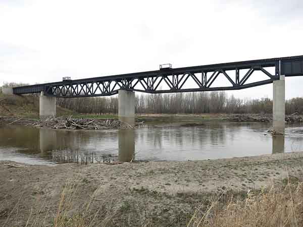Central span of the Millford Railway Bridge