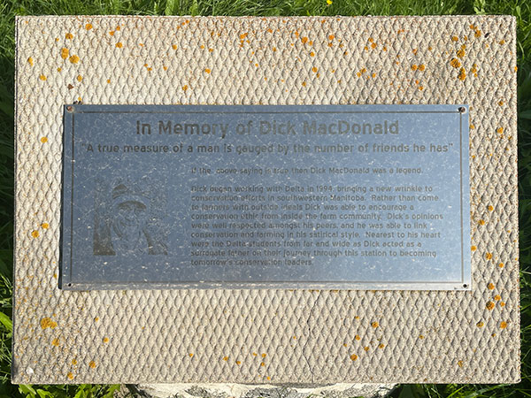 Macdonald commemorative plaque on the Minnedosa Field Station Monument