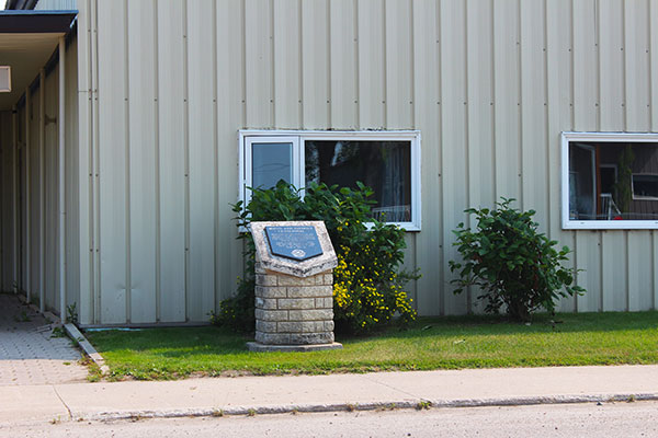 Minto Centenary Monument