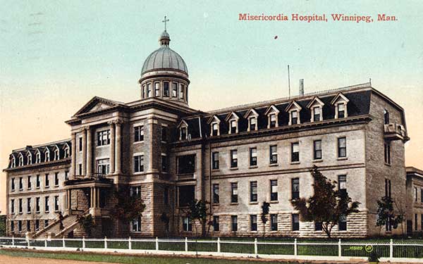 Postcard view of the Misericordia Hospital after the 1907 construction of the centre wing and north wing at right